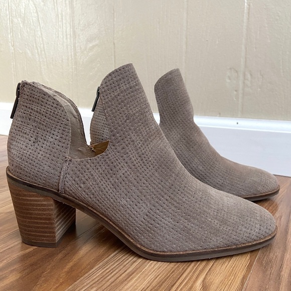 Lucky Brand 'Powe' Suede Leather Boho Booties - Picture 1 of 12